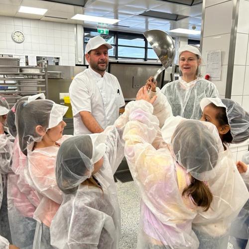Was für eine große Schöpfkelle!