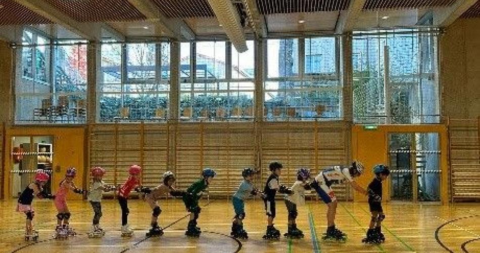 Conigli auf Rollerskates