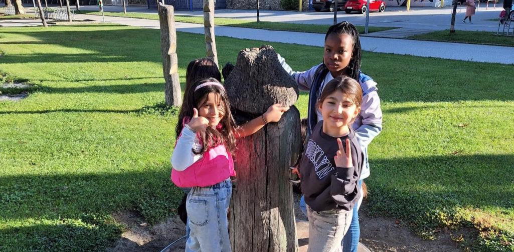 Auf dem Spielplatz Auf dem Spielplatz
