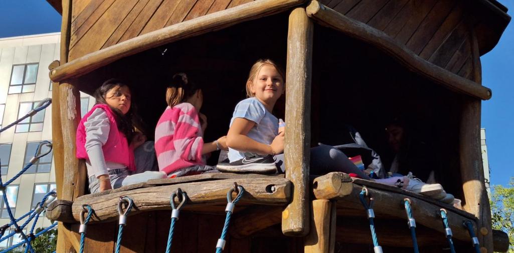 Auf dem Spielplatz Auf dem Spielplatz